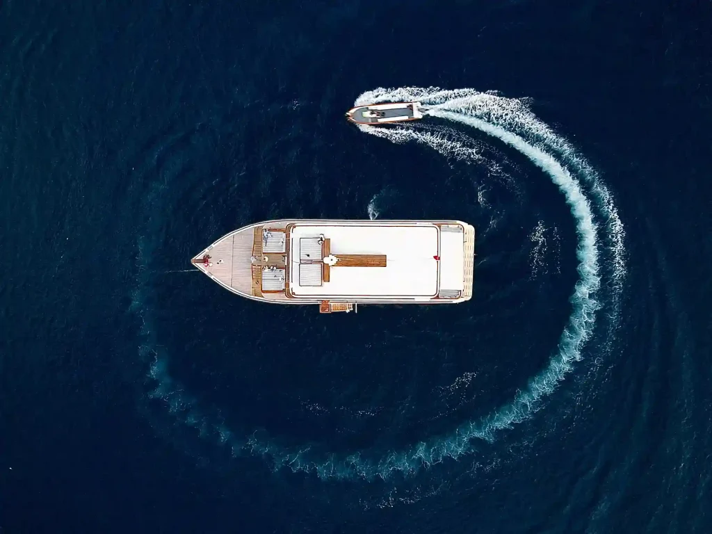 Splendour Liveaboard Komodo Review 2027: Tier, Price, Fit